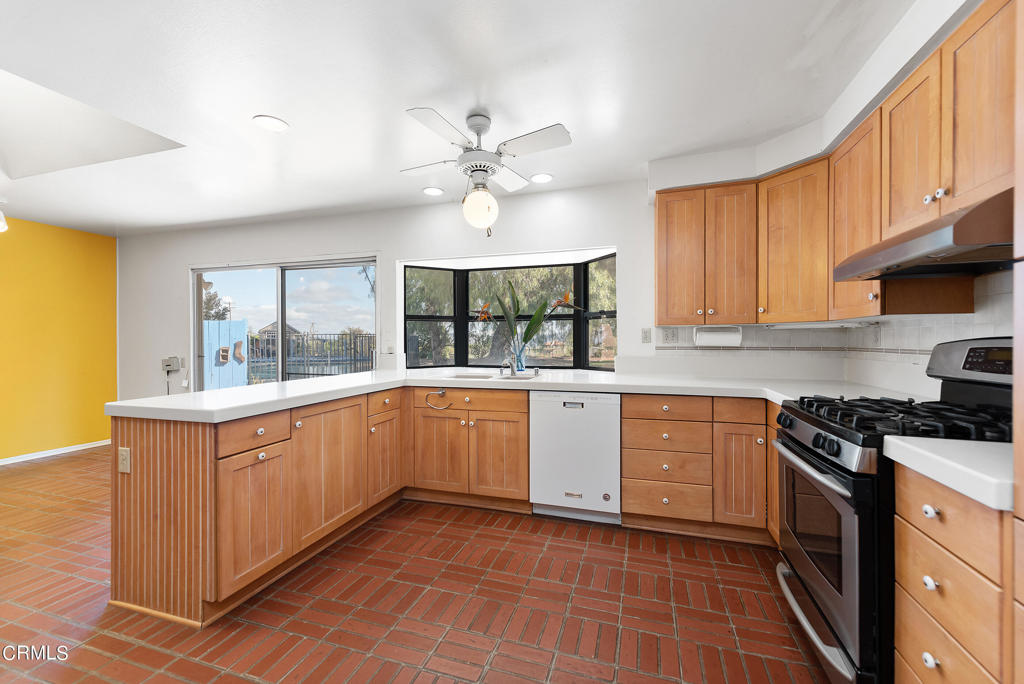 Las Posas Estates 3 - 0433 - Residential