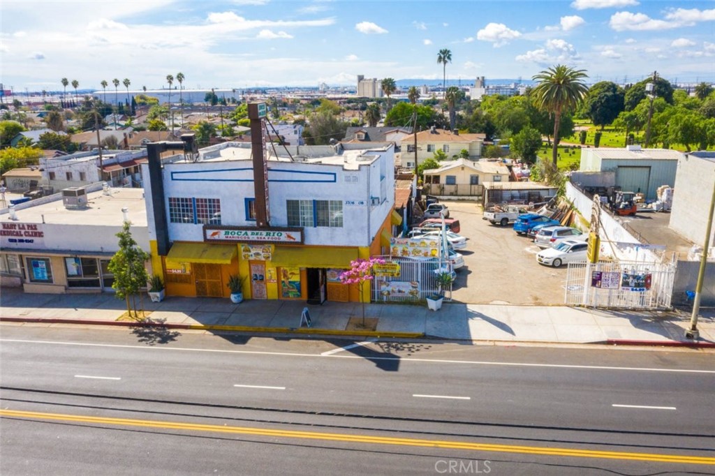 MOTIVATED SELLER
- Mixed-use Retail / Residential building
- Fully equipped restaurant with a Type 41 Liquor License (Beer & Wine)
- Two (2) Apartments: Two (2) Bedrooms & One (1) Bathroom each
- Iron Fence Workshop
- 15 Parking Spaces with alleyway access
- Gated Lot
- Approximately 5,000 square feet of improvements
- Approximately 12,105 square feet of land
The Sixth Street Bridge construction project will soon connect Boyle Heights to the Arts District via Whittier Boulevard making this a prime opportunity for an owner-user / investor.