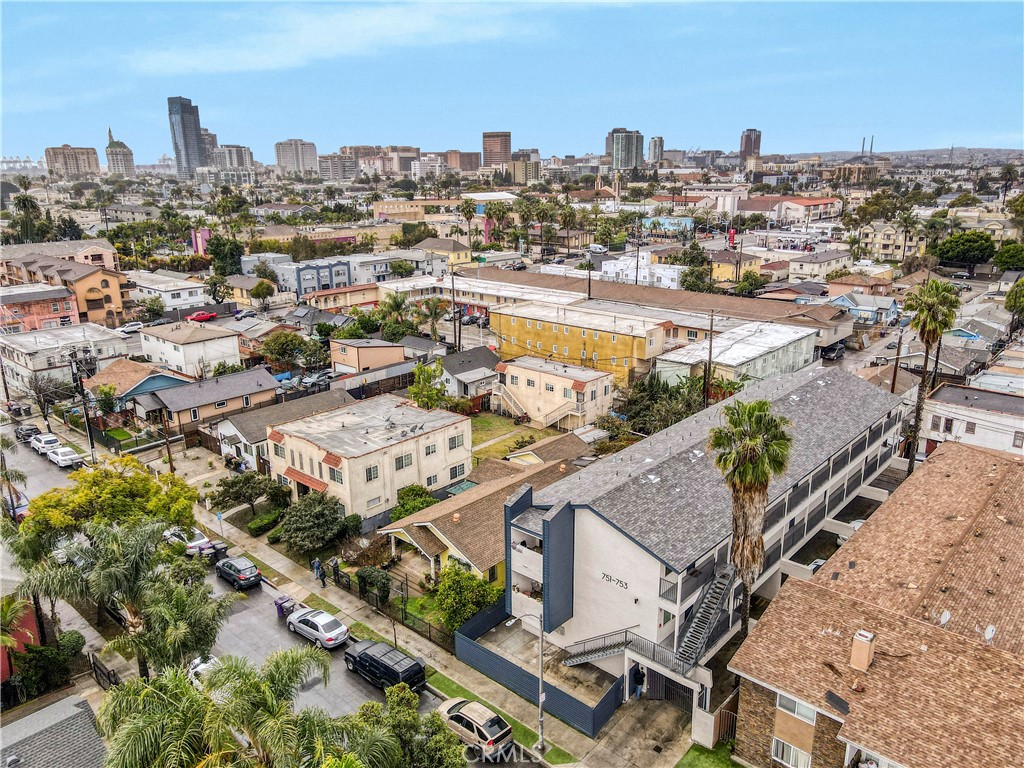 753 Cerritos