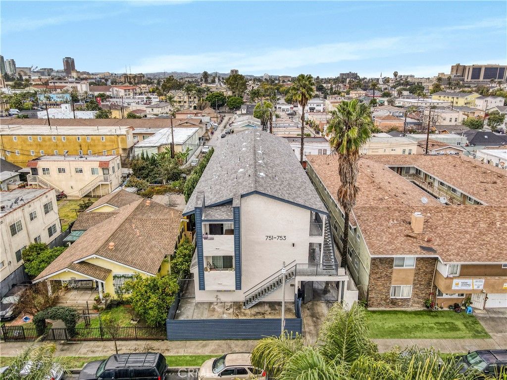 753 Cerritos