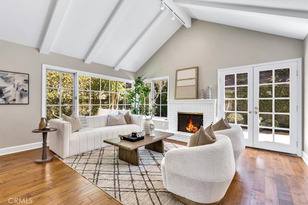 33972 Cape Cove