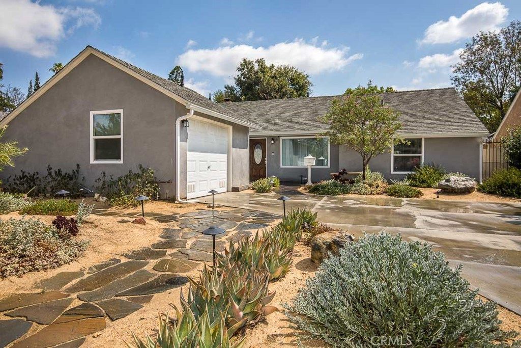 listing image 130721657084533643770
