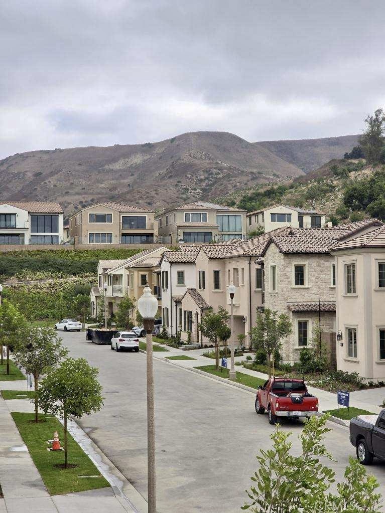 Groves Orchard Hills - Residential Lease