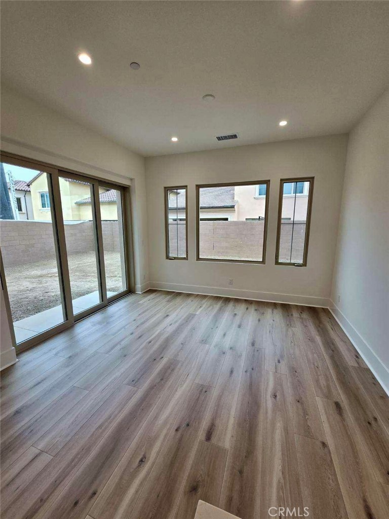 Groves Orchard Hills - Residential Lease