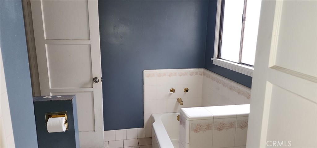 Photo 9 of 20 of 1502 S Concourse Avenue house