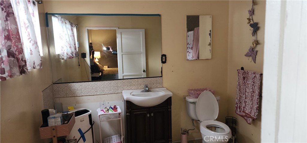 Photo 12 of 20 of 1502 S Concourse Avenue house
