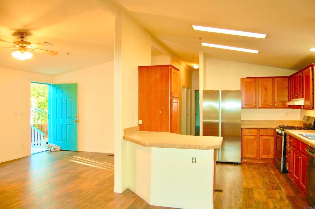 listing image 130723974359751362595