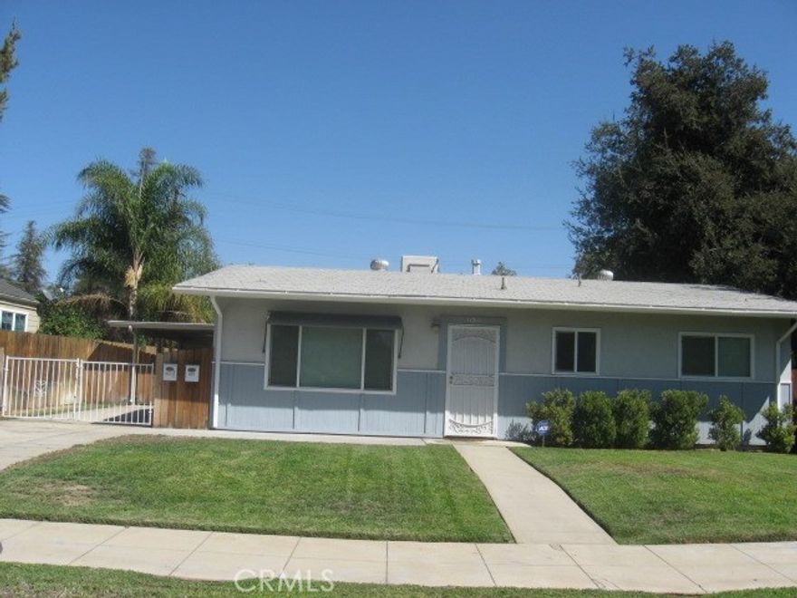 This is a 2 unit parcel.  The front unit is a 2 bedroom 1 bath unit that is in very good condition.  It has a very spacious kitchen and dining area plus the patio was enclosed and the washer/dryer are in that room.  Both units include the washer/dryer and refrigerator.  Each unit has a carport and large fenced in yards.

The rear unit was taken down to the 2/4's seven years ago and the floor plan updated to include 1 bedroom and 1 bath plus a little office area and laundry room.

Rents may be low for today's market.