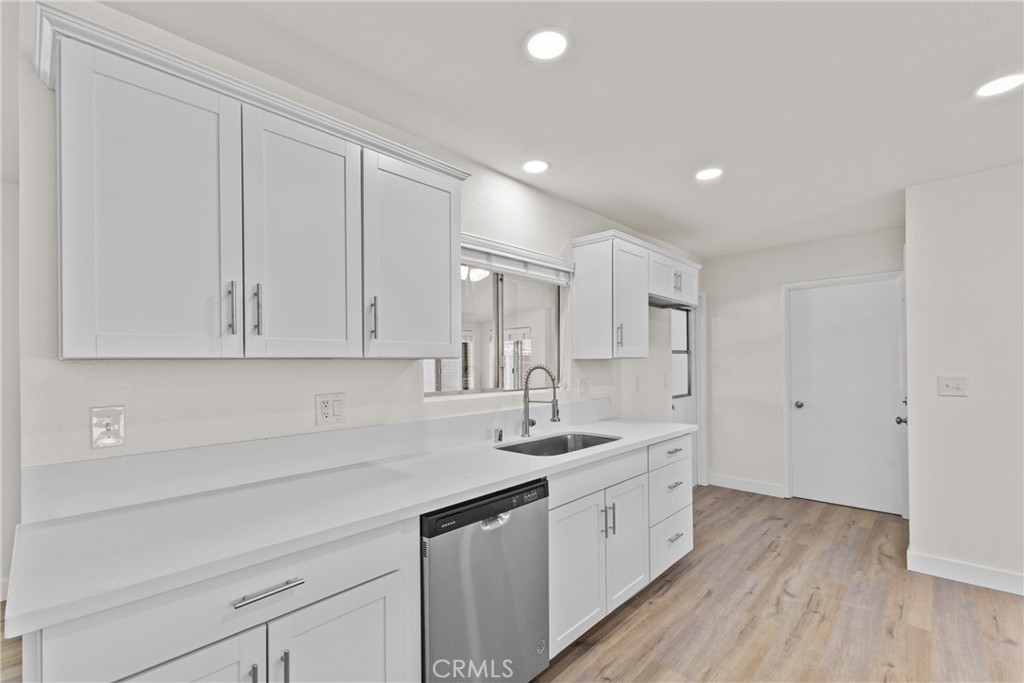 29460 Thornhill