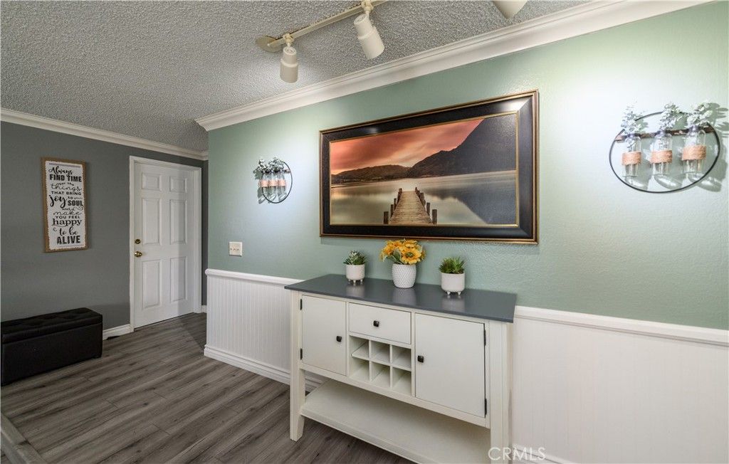 listing image 130726246374019434019