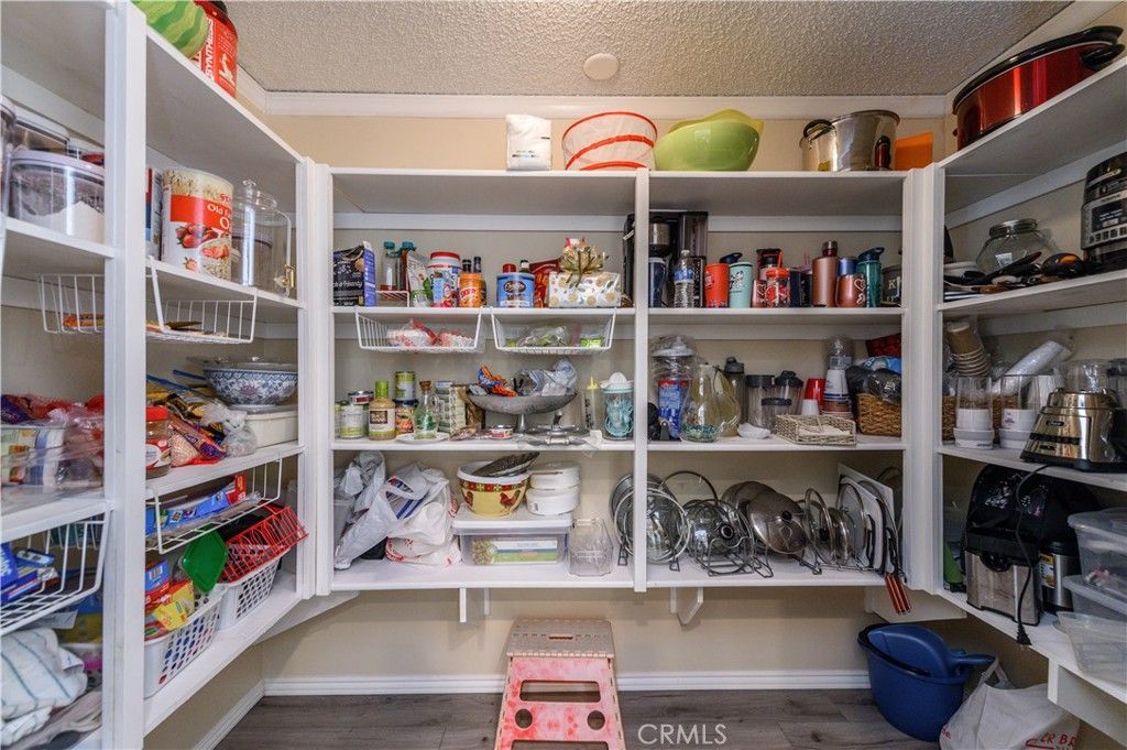 listing image 130722268518202583061