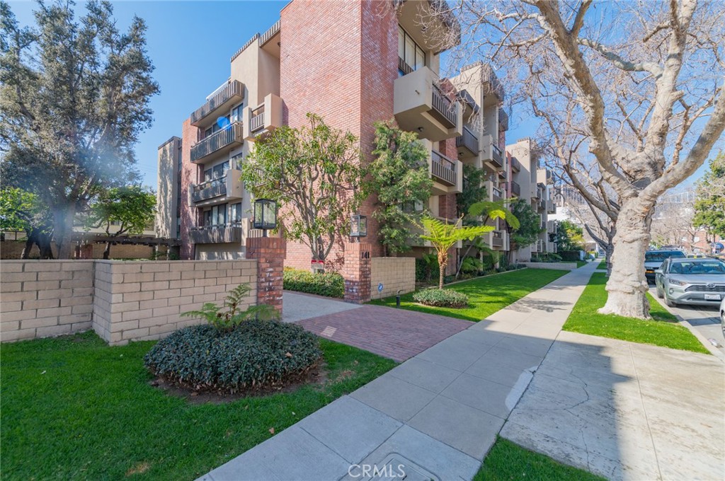 Listing image 6