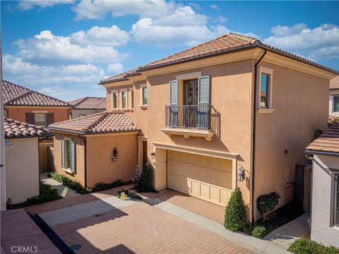 110 Donati Irvine CA 92602