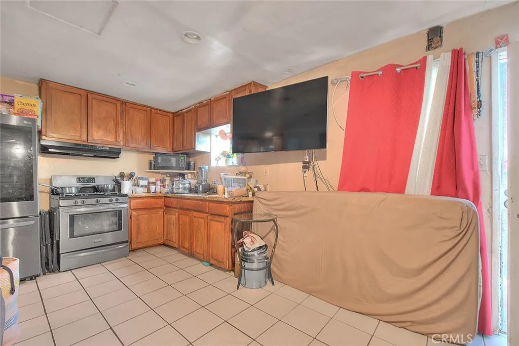 Los Angeles, California 90002, United States, ,Residential,Active,90322