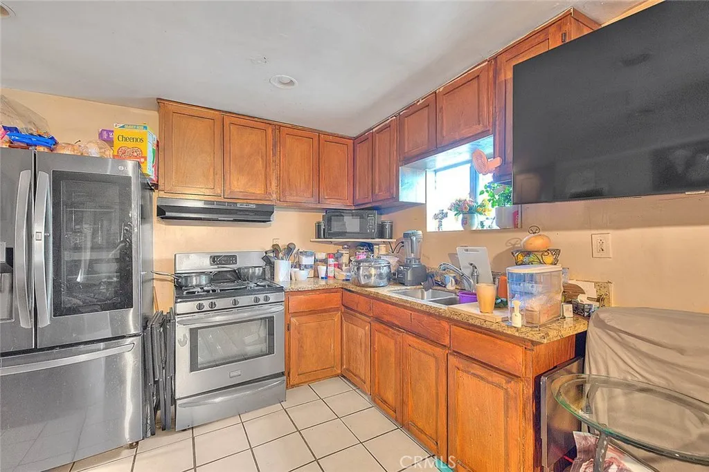 Los Angeles, California 90002, United States, ,Residential,Active,90322