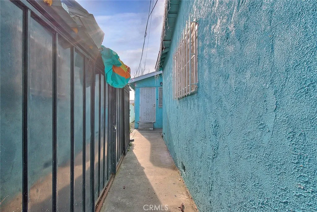 Los Angeles, California 90002, United States, ,Residential,Active,90322