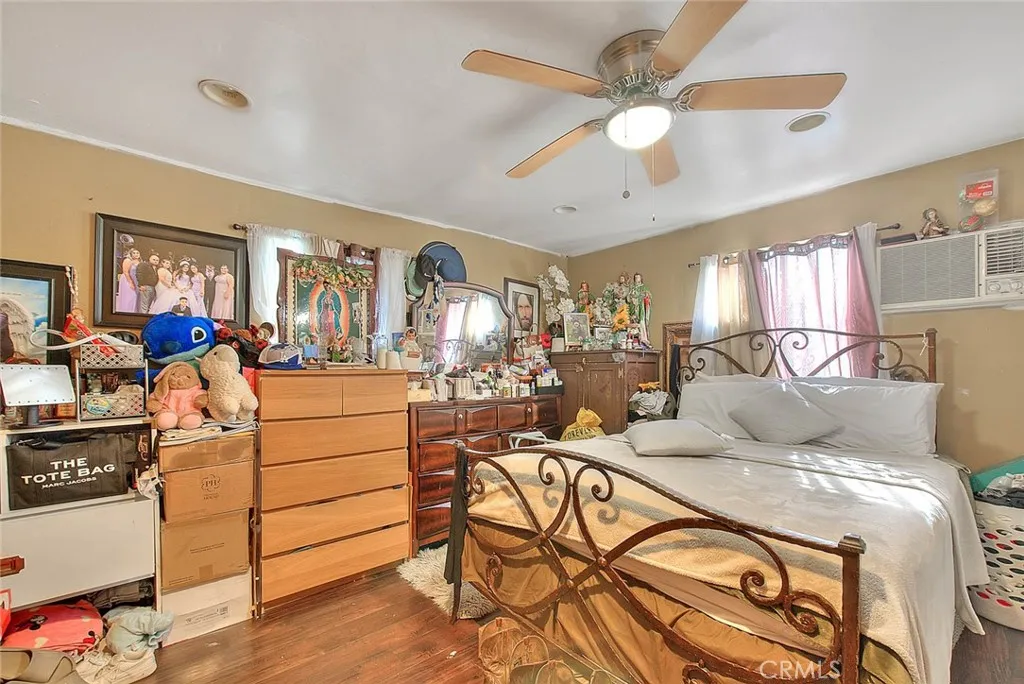 Los Angeles, California 90002, United States, ,Residential,Active,90322