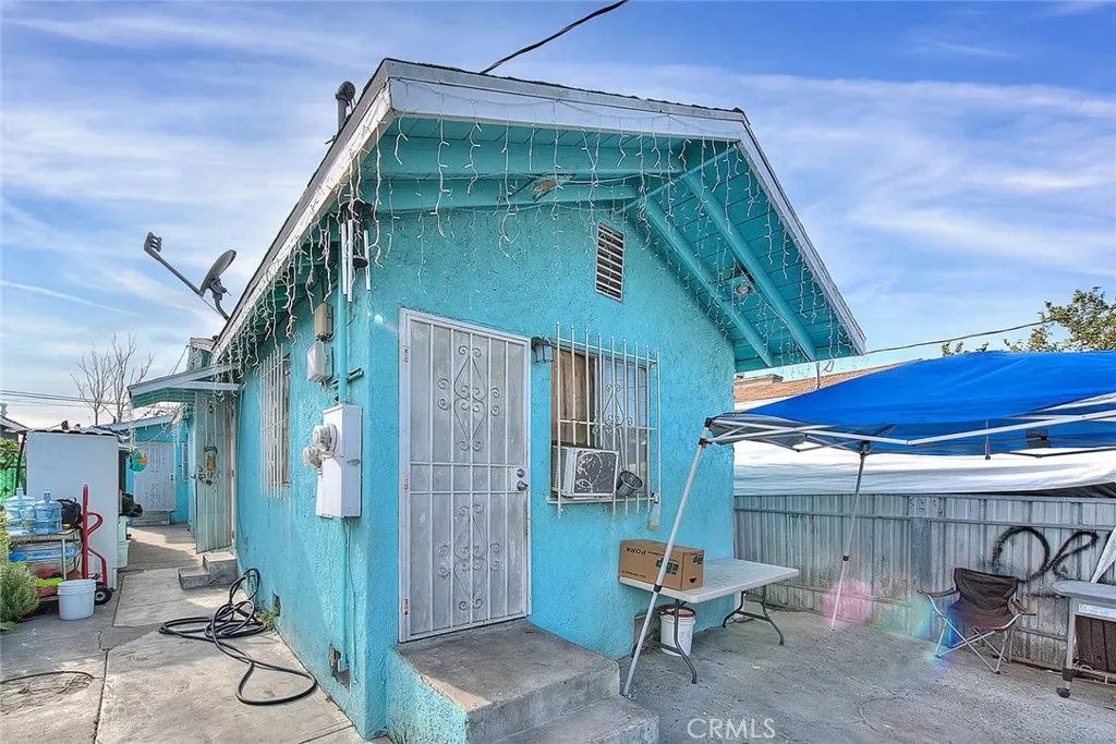 Los Angeles, California 90002, United States, ,Residential,Active,90322