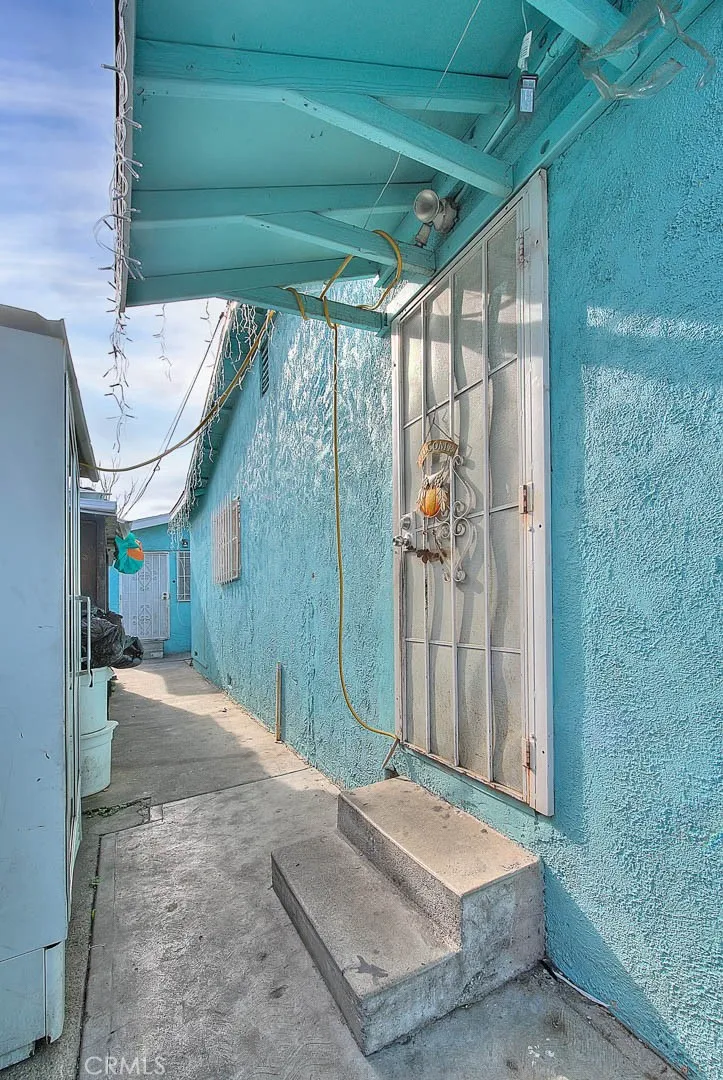 Los Angeles, California 90002, United States, ,Residential,Active,90322