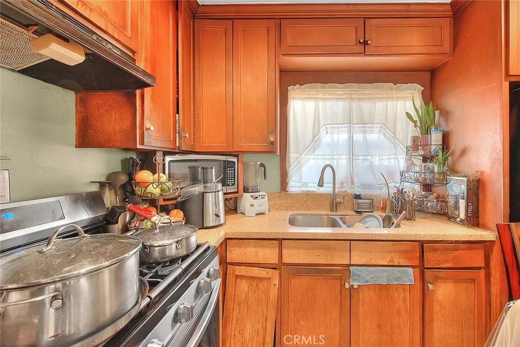 Los Angeles, California 90002, United States, ,Residential,Active,90322