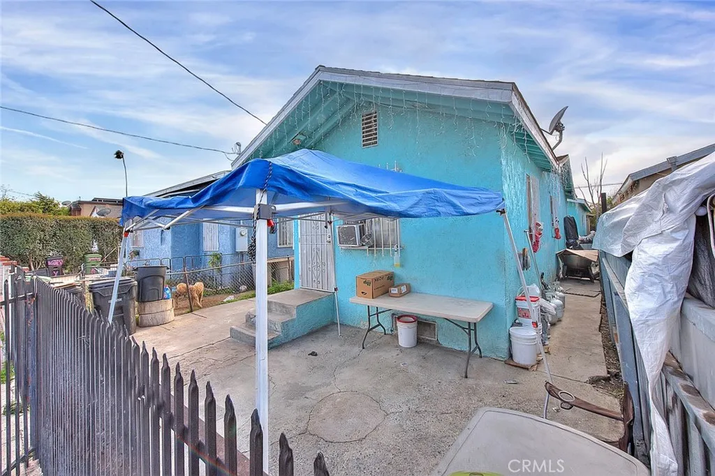 Los Angeles, California 90002, United States, ,Residential,Active,90322