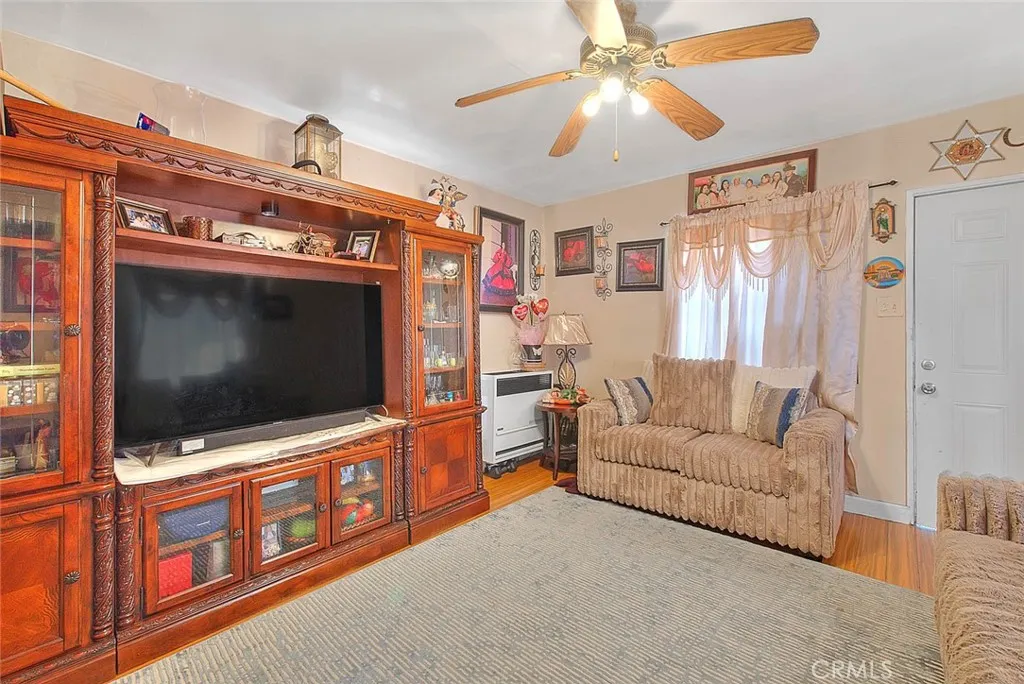 Los Angeles, California 90002, United States, ,Residential,Active,90322