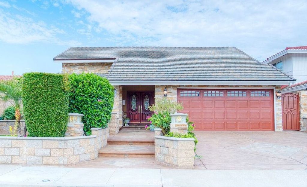 listing image 130722227591140275878