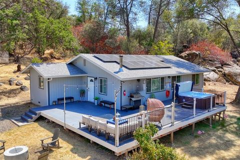 A home in Mariposa