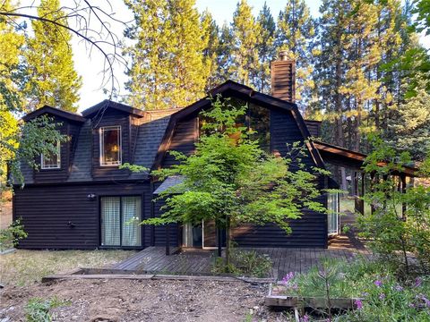 A home in Mount Shasta