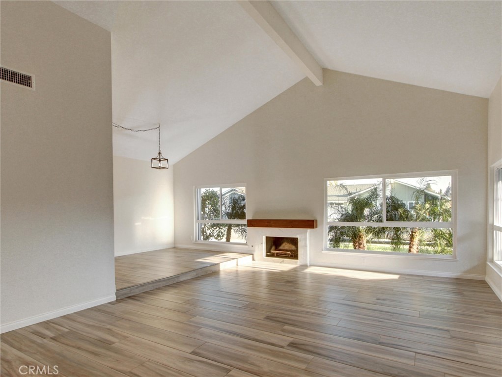 933 Carnation Avenue