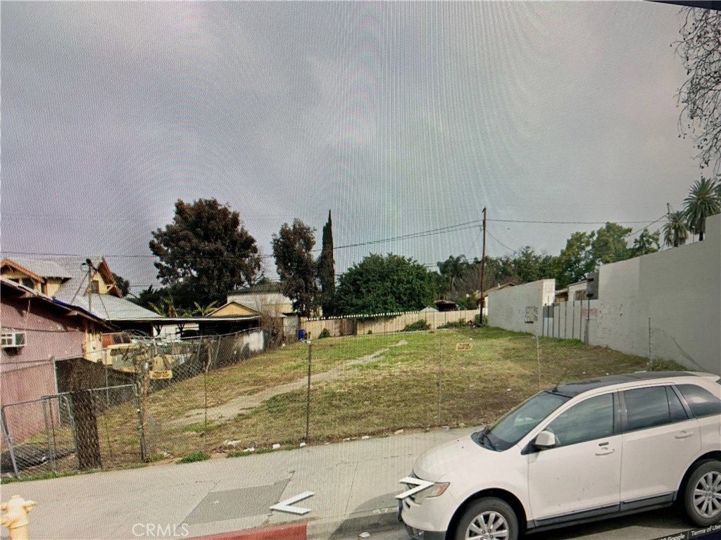 listing image 130726506037715197401
