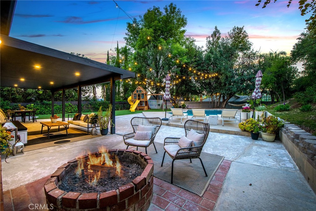 7031 Scarborough Peak Drive