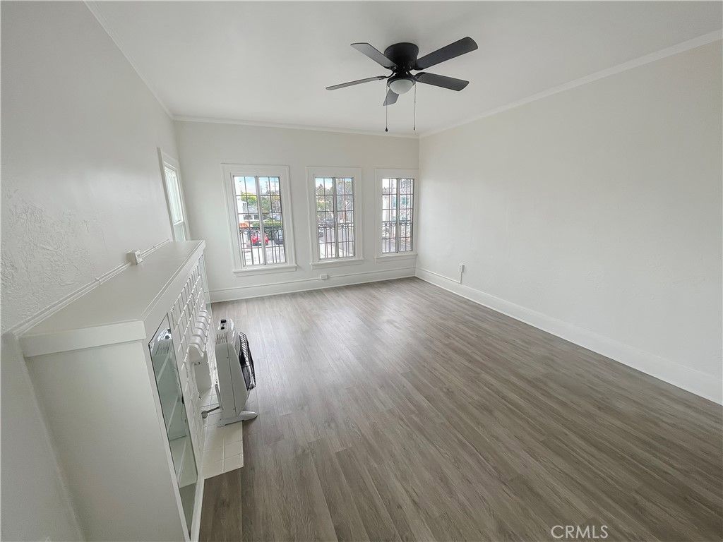 listing image 130720262343510705287