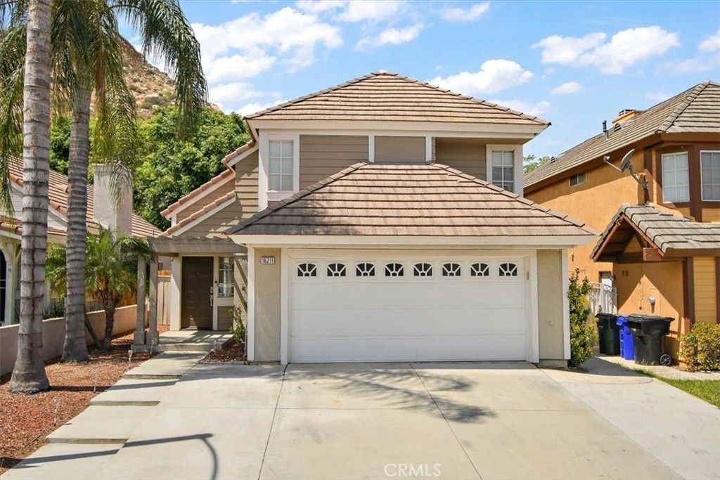 listing image 130723413484437752503