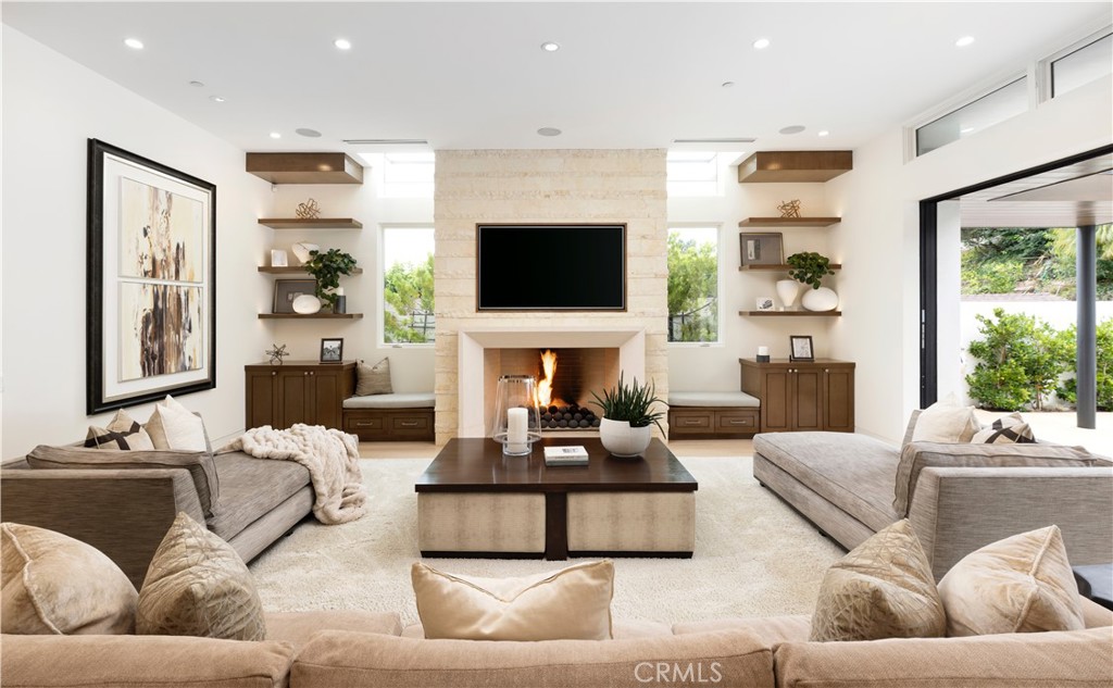 Irvine Terrace (IRVT) - Residential