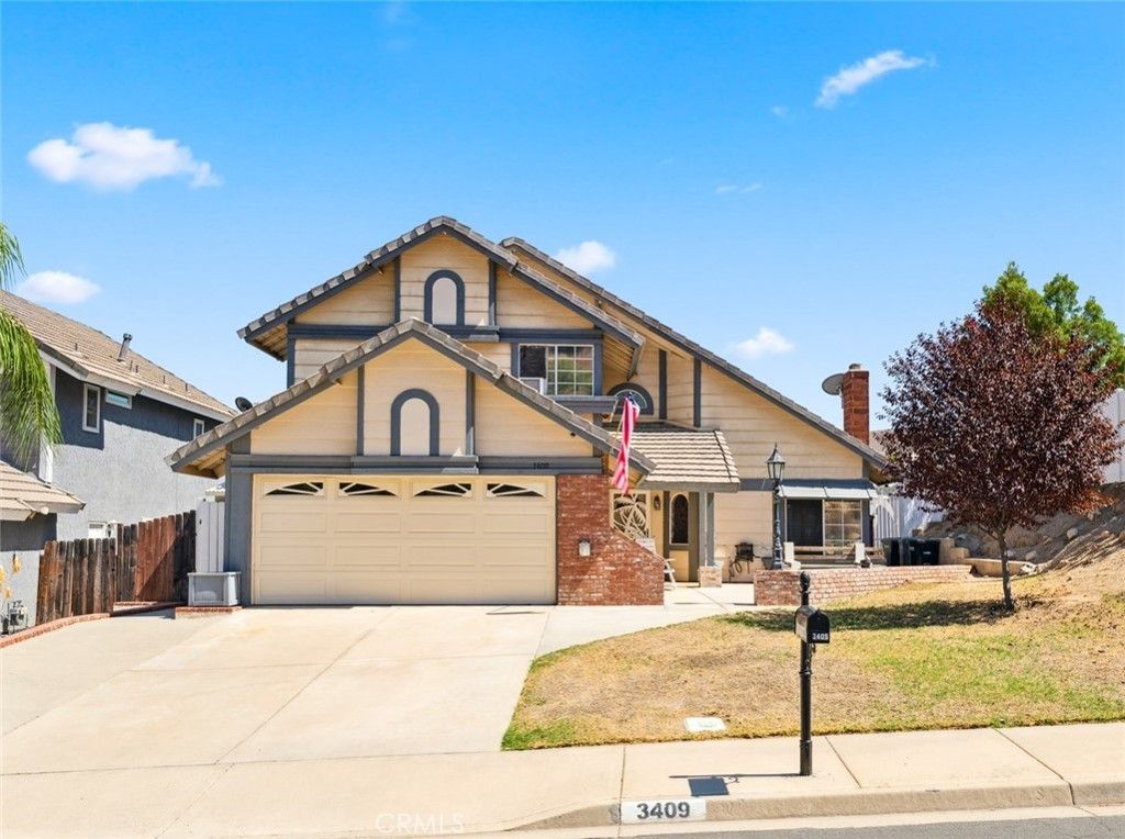 listing image 130724700508370500144