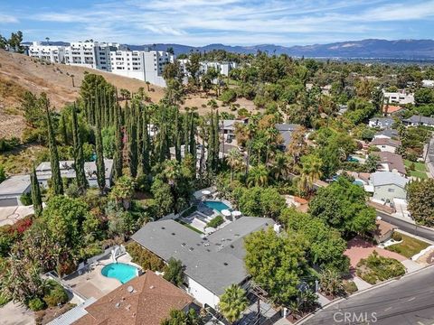 A home in Woodland Hills