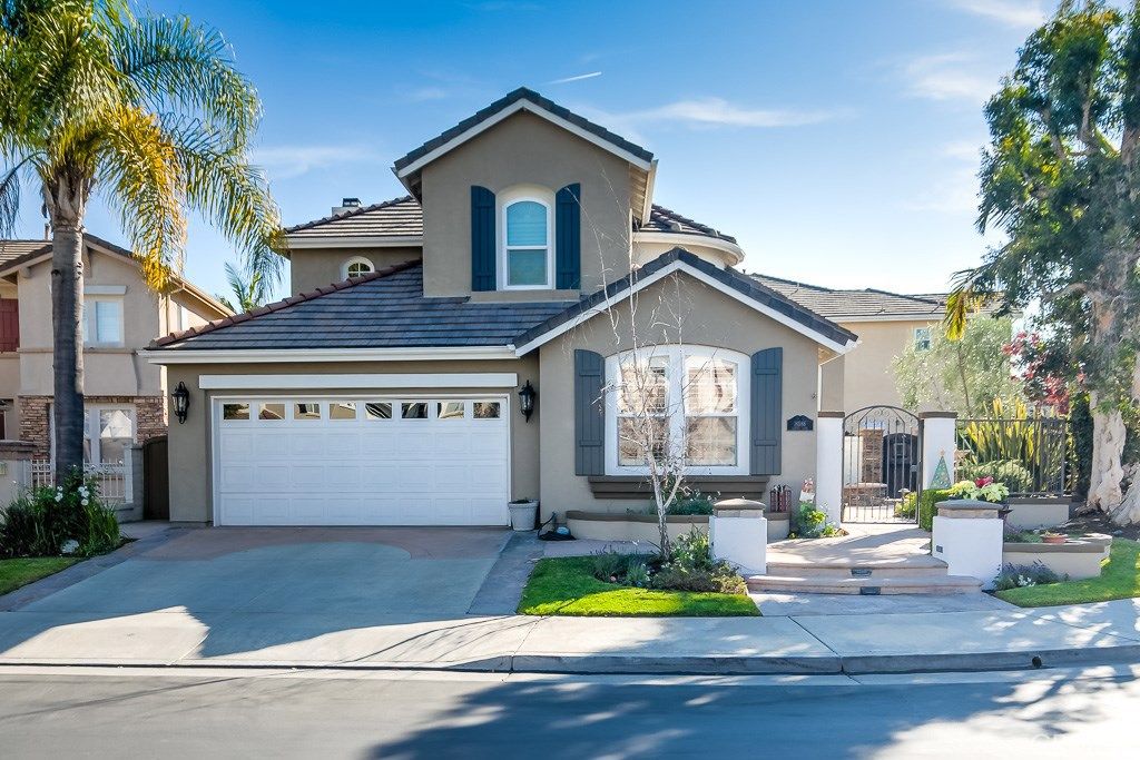 listing image 130727406561848992698