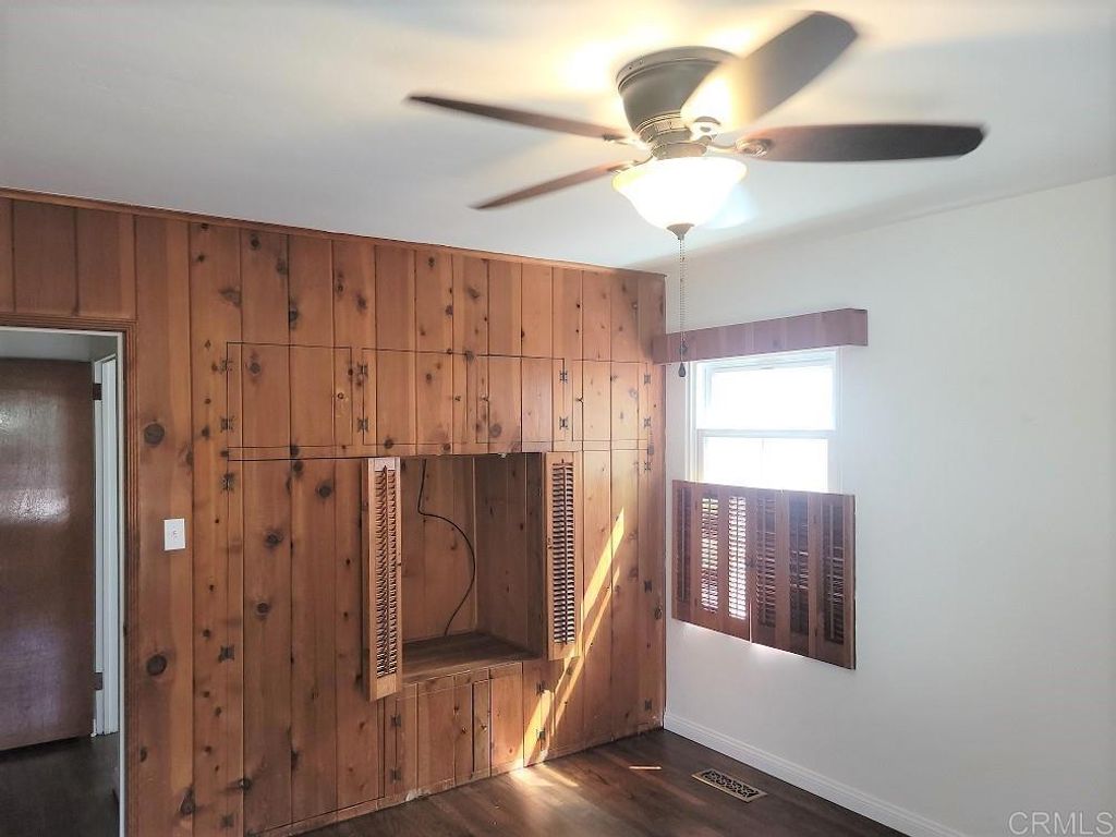 listing image 130724218799209871469