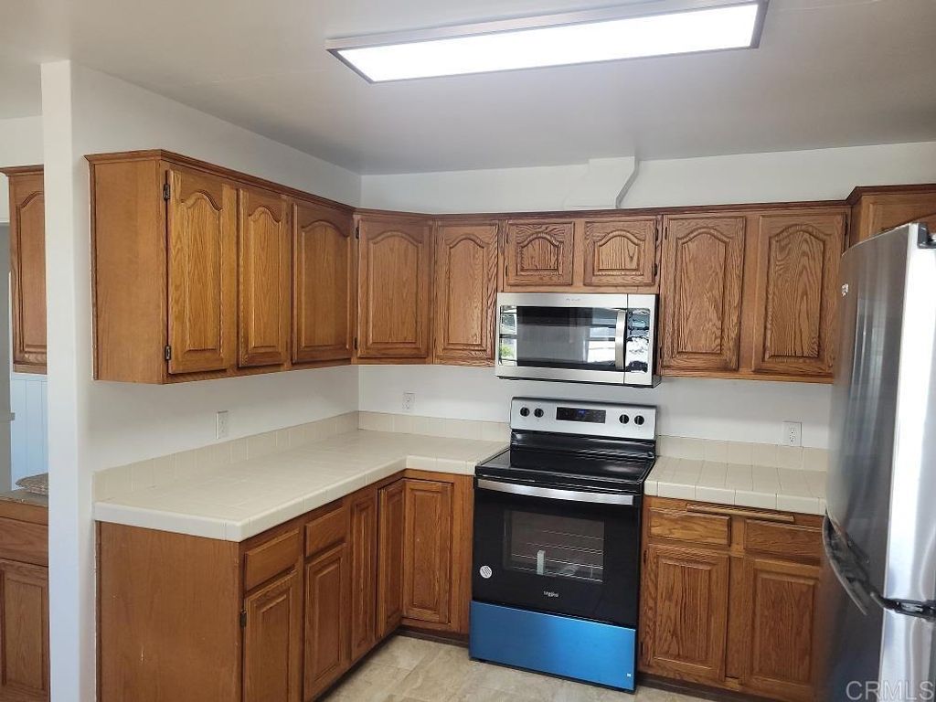 listing image 130723686088465009184