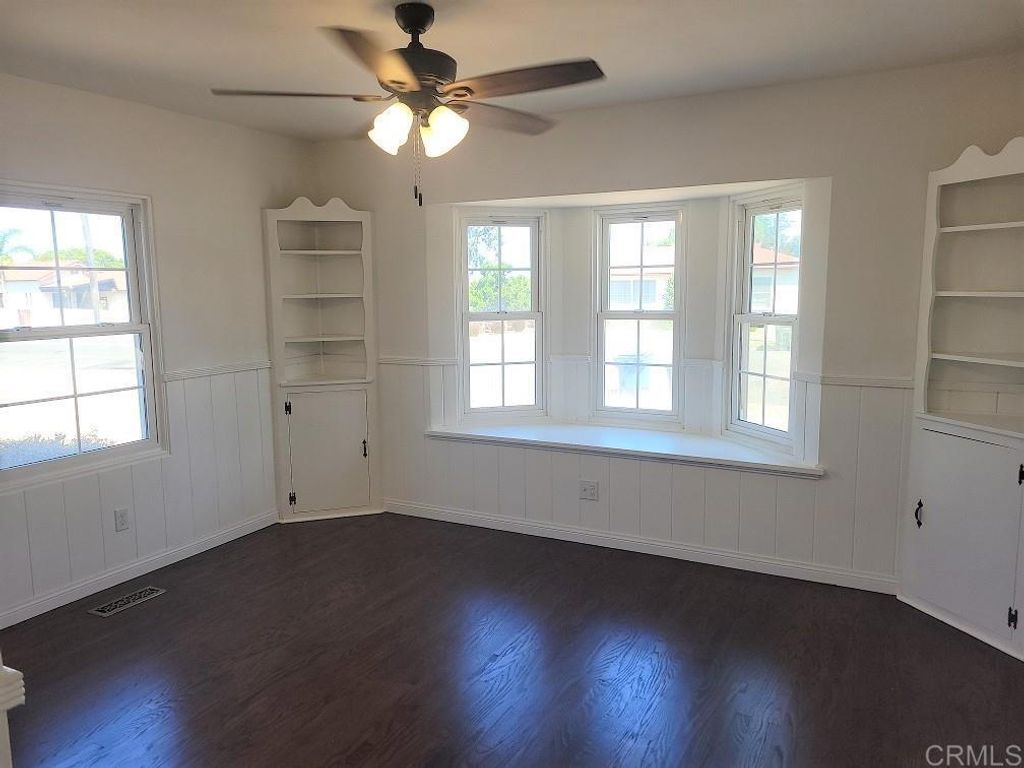 listing image 130721853830098997076