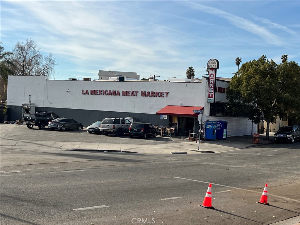 Grocery Store with Meat Market – Prime Los Angeles Location and Growth Potential
Discover an exceptional opportunity to own and operate a well-established grocery store with a dedicated meat market in one of Los Angeles’s most vibrant and dense neighborhoods. Serving the local community for years, this turnkey operation is perfectly positioned for an owner-operator looking to grow the business and boost profitability.
Key Highlights:
Established Customer Base: Trusted by regular shoppers and neighborhood residents seeking quality groceries and fresh meat products.
Well-Equipped Facility: Complete with refrigerated cases, display units, and professional-grade meat processing equipment that streamline daily operations.
Excellent Location: High-visibility corner with convenient parking and foot traffic, ensuring a steady flow of customers.
Growth Potential: Add new product lines, expand operating hours, or introduce popular prepared foods to attract more customers.
Existing Staff: Trained employees are willing to stay, providing smooth business continuity and support for a new owner-operator.
With a loyal clientele already in place and ample opportunities for expansion, this grocery store and meat market offers the perfect springboard for an entrepreneur or family business. Don’t miss your chance to step into a well-run operation and build on its success in the heart of Los Angeles. Reach out today to learn more about this unique offering!