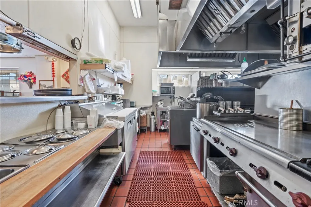 Banning, California 92220, United States, ,Commercial,Active,68407