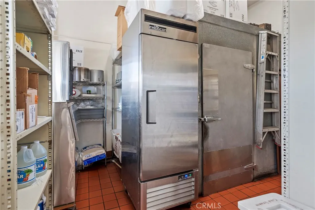 Banning, California 92220, United States, ,Commercial,Active,68407