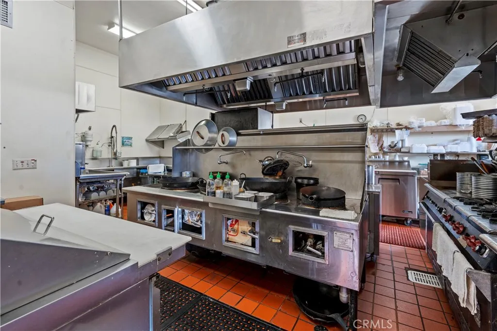 Banning, California 92220, United States, ,Commercial,Active,68407