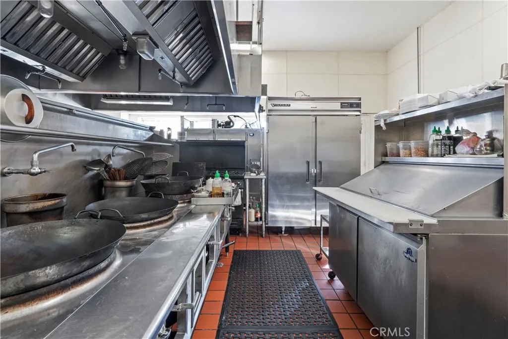 Banning, California 92220, United States, ,Commercial,Active,68407