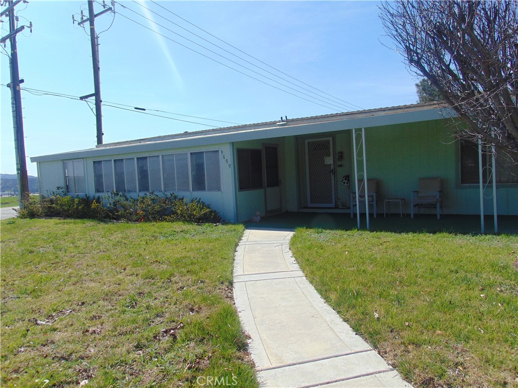 9699 Crestknoll Drive