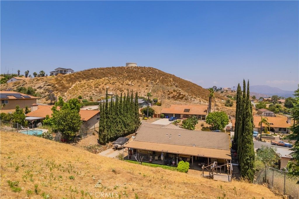 listing image 130729837638078678773
