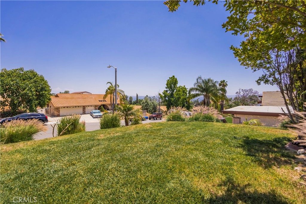 listing image 130720865788417743372