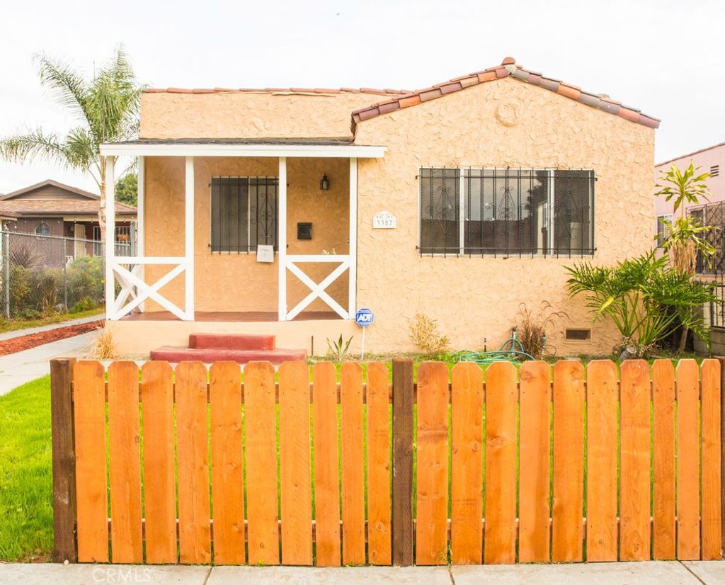 listing image 130720125583425690653